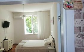 Top Location Near To City Center And Sea Garden